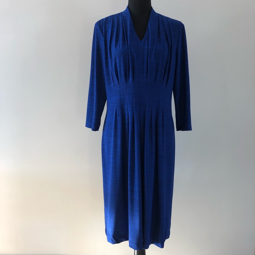 Women’s Tahari Arthur S Levine Royal blue Pleated empire waist midi dress size 8